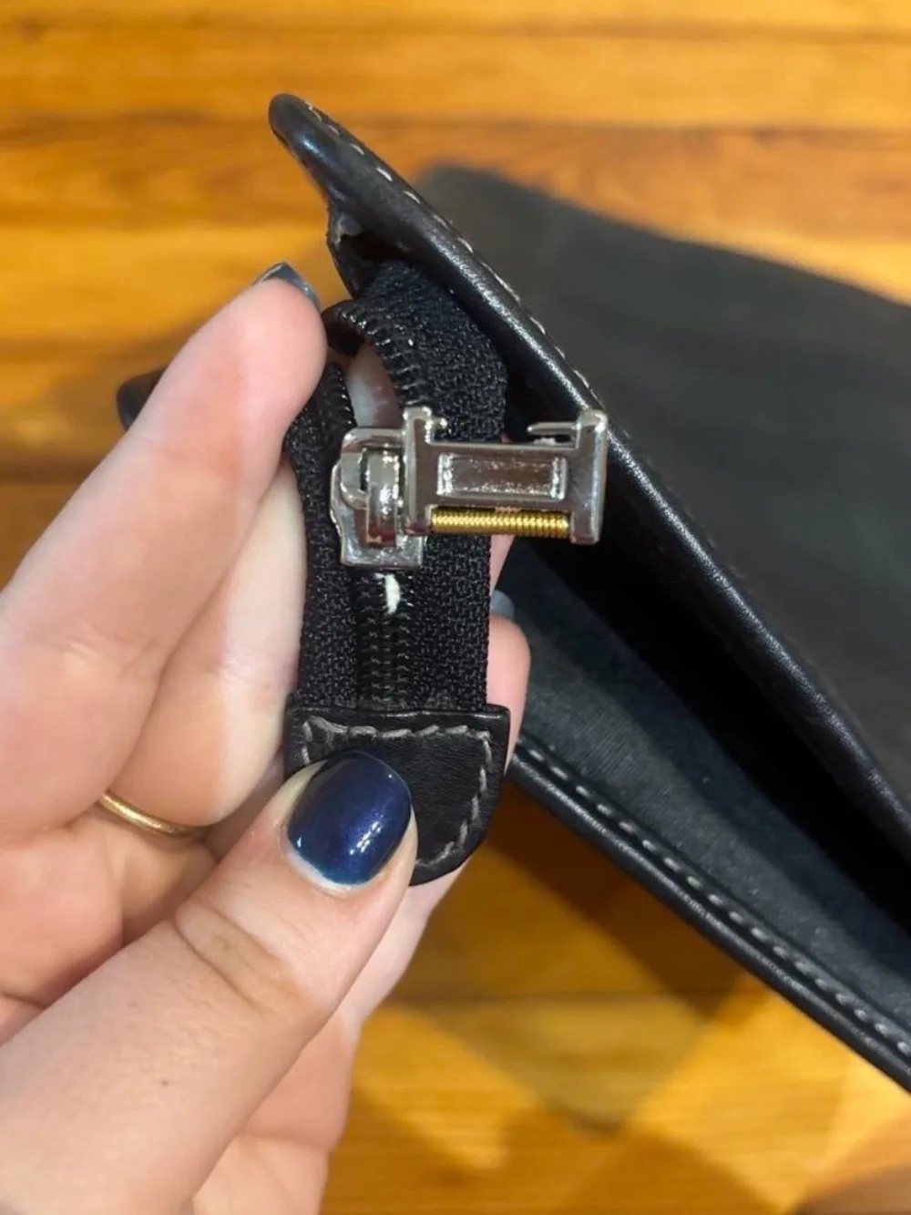 Fendi Black Round Logo Zip portfolio